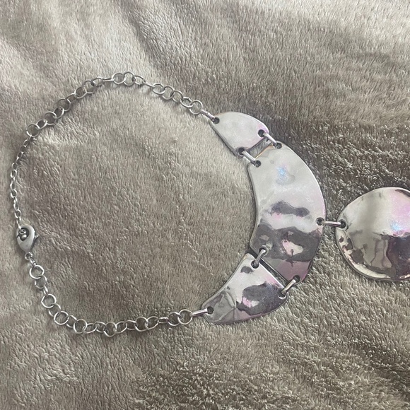 Pressed Metal Necklace - Picture 5 of 5